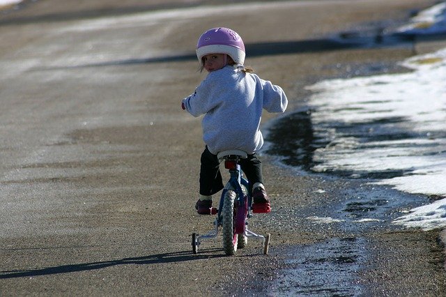 vélo à roulettes fille