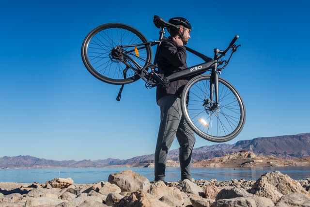 Vélo électrique léger